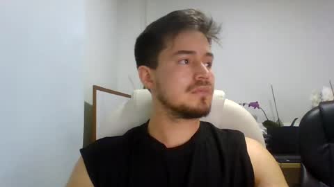 jeanpaul6904 online show from August 6, 11:47 pm