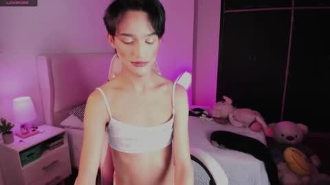  J E V D  online show from October 16, 4:34 am