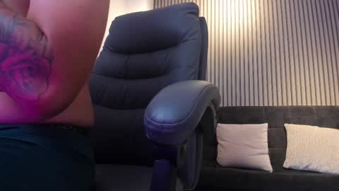 jeicob_7 online show from December 2, 11:52 am