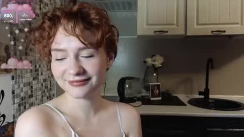 Snapshot of jelly_cherry chatting on October 22, 8:32 pm Emily online show from October 22, 8:32 pm