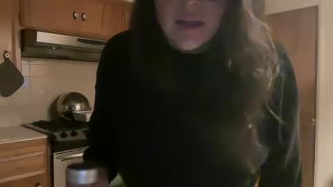 Jelli online show from December 28, 3:04 pm