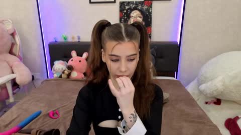 Snapshot of jenie_fire chatting on October 5, 1:41 pm Dolly online show from October 5, 1:41 pm