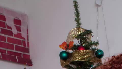 jenifer bigboobs online show from December 3, 6:55 pm