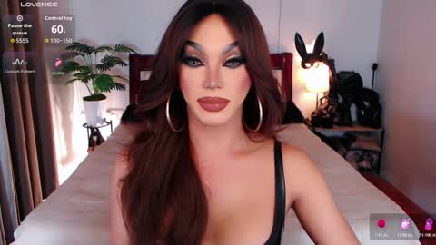 Queen Jenifer online show from February 15, 6:26 am