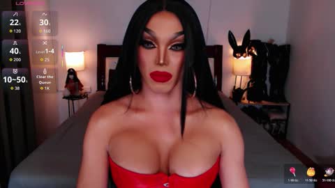 Snapshot of jenifers_body chatting on October 27, 8:42 pm Queen Jenifer online show from October 27, 8:42 pm