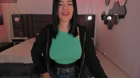 Jenna Olson  online show from January 12, 11:50 am