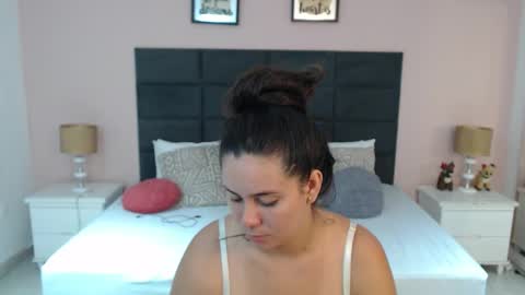 jenner_madison online show from November 13, 11:35 am