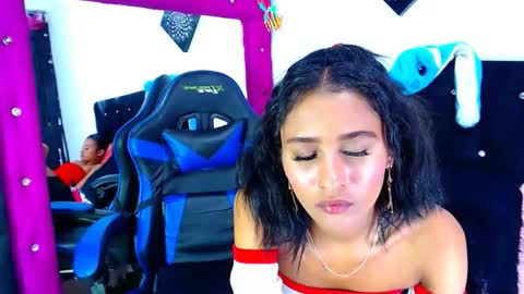 jenn online show from March 8, 2:26 am