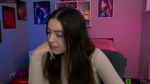 jennifer_sheil online show from March 28, 10:38 am