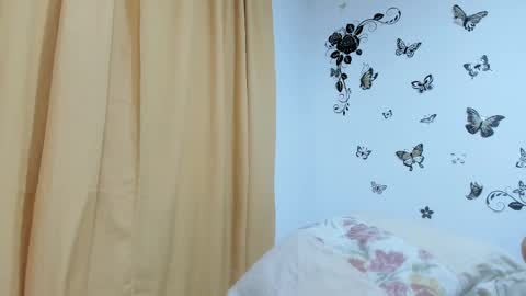 Snapshot of jenniferloveyou chatting on October 3, 4:37 pm jenniferloveyou online show from October 3, 4:37 pm