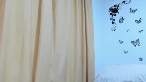 Snapshot of jenniferloveyou chatting on September 17, 9:40 pm jenniferloveyou online show from September 17, 9:40 pm