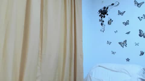 Snapshot of jenniferloveyou chatting on September 14, 9:22 am jenniferloveyou online show from September 14, 9:22 am