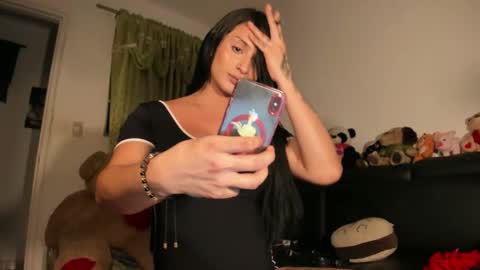 jenniifer_t online show from February 1, 7:27 am