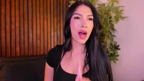     online show from November 12, 12:40 pm