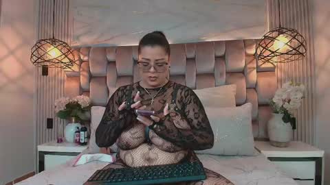 Jennsexy  online show from June 6, 7:20 pm