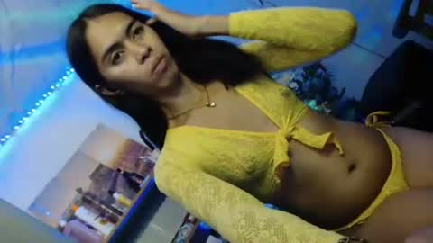 PRETTY JENNY online show from March 23, 9:53 pm