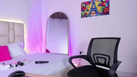 Snapshot of jenny__lawrence chatting on September 9, 9:26 pm jenny__lawrence online show from September 9, 9:26 pm