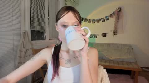 Snapshot of jenny_cox_love chatting on January 22, 7:45 pm Jennifer Jenny Darling   online show from January 22, 7:45 pm