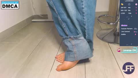 Jenny online show from October 30, 2:06 pm