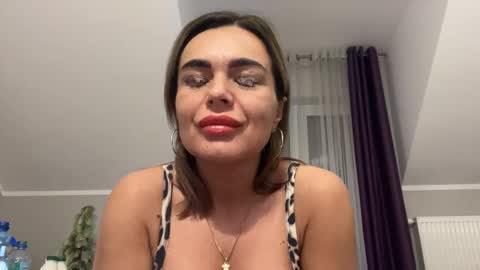 Jenny online show from February 6, 9:00 am