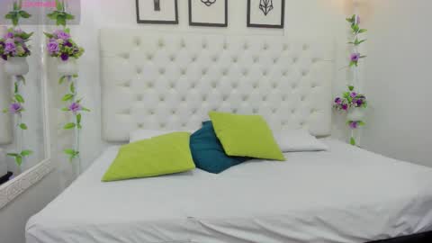 Snapshot of jenny_stark chatting on September 20, 7:28 pm jenny_stark online show from September 20, 7:28 pm