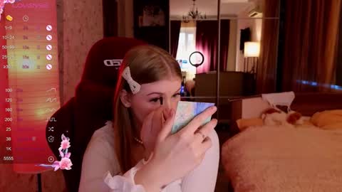 Snapshot of jennykiss11 chatting on October 2, 2:49 pm your dream online show from October 2, 2:49 pm