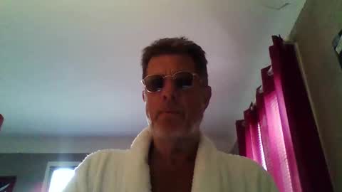 jerflor online show from April 28, 4:22 pm