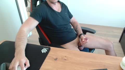 Boy likes daddies online show from May 13, 8:02 am