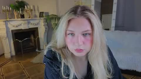Snapshot of jes_solar chatting on September 13, 11:34 am jes_solar online show from September 13, 11:34 am