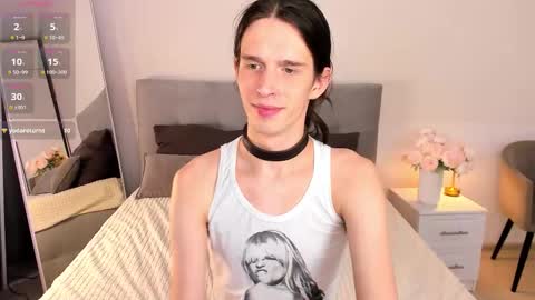 Snapshot of jesse_rayne chatting on October 4, 5:49 am Jesse online show from October 4, 5:49 am