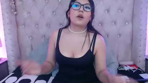 Jessica  online show from November 4, 6:31 pm