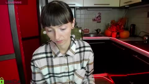 Snapshot of jessicaforris chatting on October 14, 7:11 am jessicaforris online show from October 14, 7:11 am