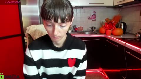 Snapshot of jessicaforris chatting on October 2, 7:18 am jessicaforris online show from October 2, 7:18 am