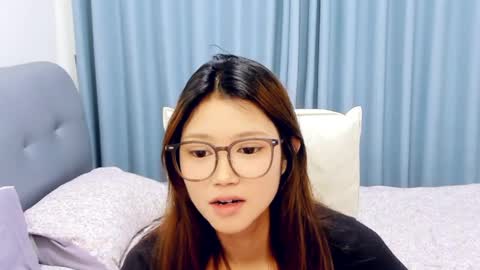 jessicalena online show from May 9, 11:33 pm