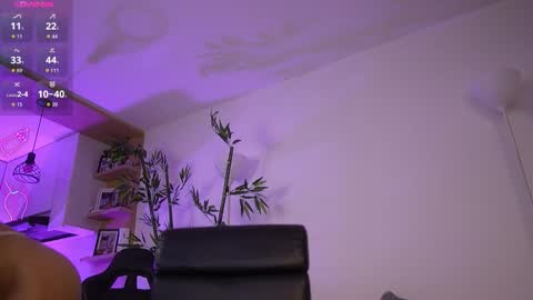  Jessica Pratt  IG jessicaxpratt online show from March 8, 2:04 am