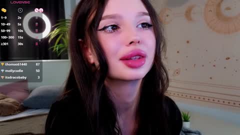 Snapshot of jessie_johns chatting on January 22, 4:12 pm jessie_johns online show from January 22, 4:12 pm