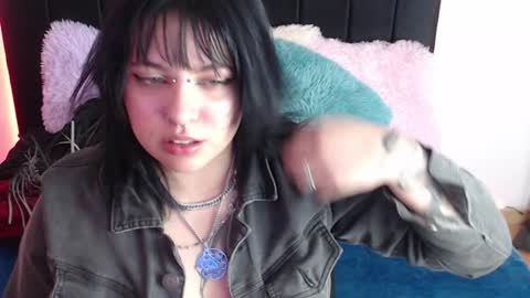 jessie_wild online show from October 22, 3:21 am