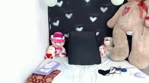 Snapshot of jessiedugalxxx chatting on October 10, 1:28 pm Jessie Big Boobs online show from October 10, 1:28 pm