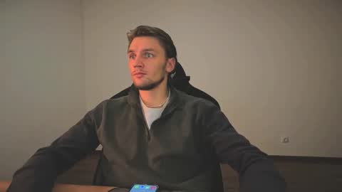 JessieRise online show from October 9, 8:25 pm