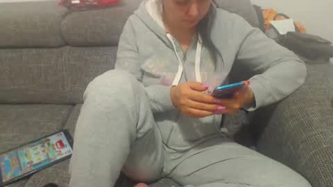Snapshot of jessiestar3 chatting on February 26, 1:22 pm jessiestar3 online show from February 26, 1:22 pm