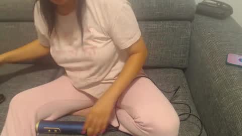 Snapshot of jessiestar3 chatting on February 28, 1:47 am jessiestar3 online show from February 28, 1:47 am