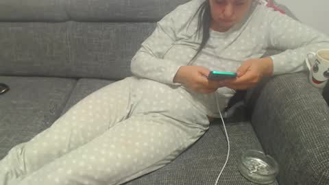 Snapshot of jessiestar3 chatting on March 6, 5:35 am jessiestar3 online show from March 6, 5:35 am