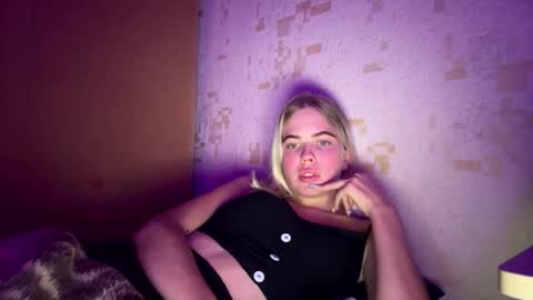 Snapshot of jessika_evans chatting on September 27, 6:16 pm jessika_evans online show from September 27, 6:16 pm
