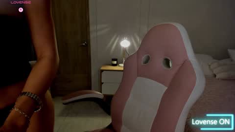    online show from February 2, 9:55 pm