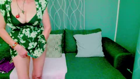 jessy curt online show from October 25, 3:40 am