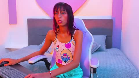 Snapshot of jessy_skinny_ chatting on October 9, 2:28 am Jessy online show from October 9, 2:28 am