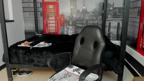 Snapshot of jessy_skinny_ chatting on October 2, 11:36 pm Jessy online show from October 2, 11:36 pm