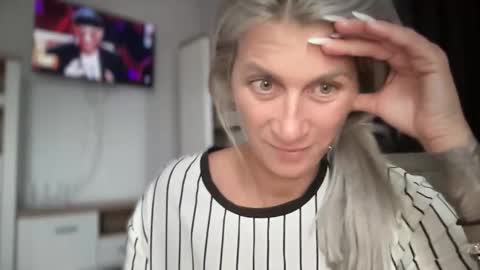 Snapshot of jessye_vega chatting on October 12, 12:31 pm Jessye online show from October 12, 12:31 pm