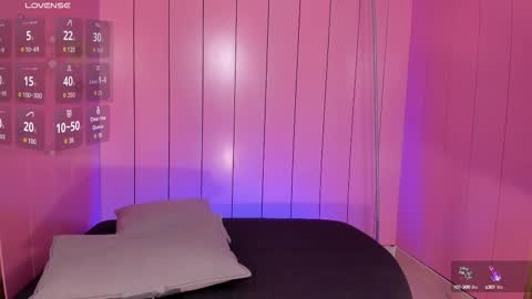 Snapshot of jessymorgan_ chatting on September 27, 5:05 am Jessy Morgan online show from September 27, 5:05 am