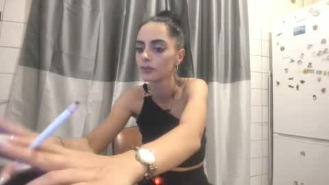 Snapshot of jessystarrr chatting on October 15, 9:48 pm Jessy online show from October 15, 9:48 pm